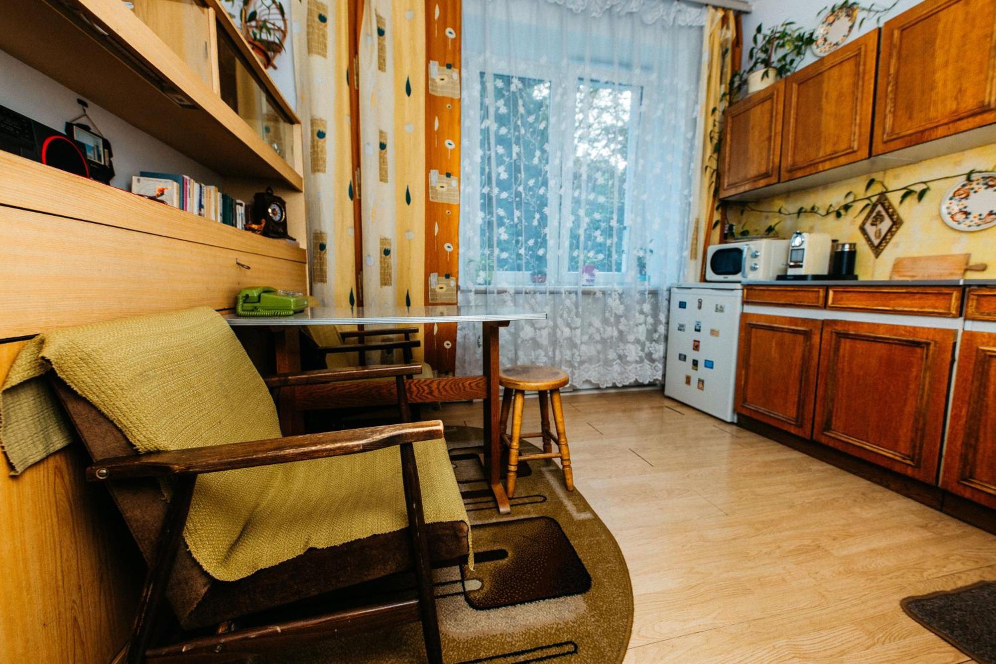 Feel The Old Socialist Style Apartment Красков Екстериор снимка