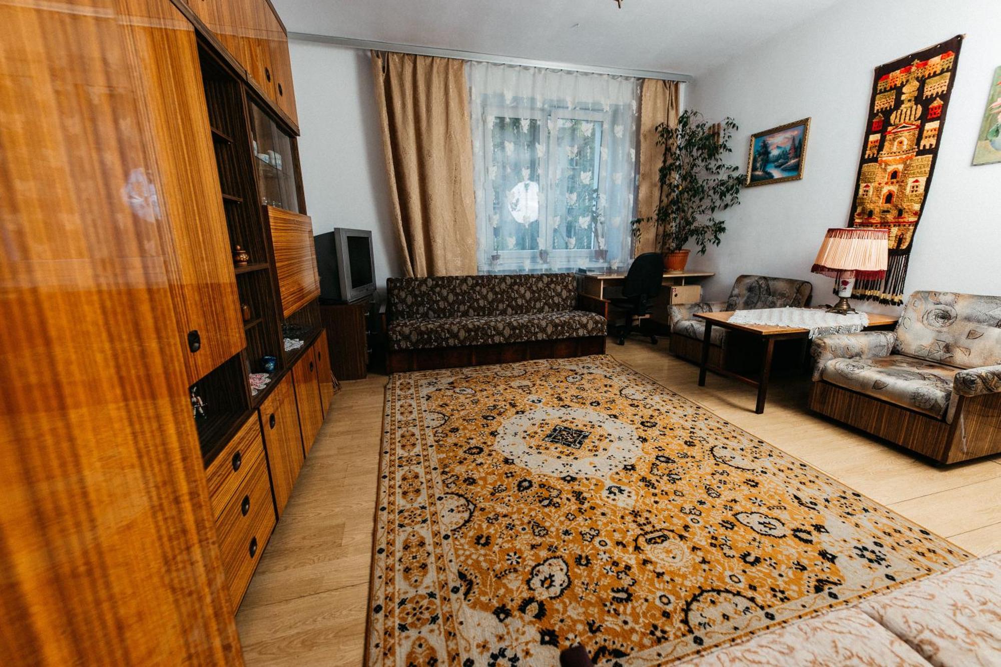 Feel The Old Socialist Style Apartment Красков Екстериор снимка
