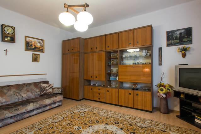 Feel The Old Socialist Style Apartment Красков Екстериор снимка